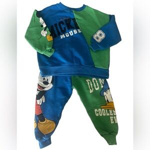 ZARA MICKEY MOUSE & DONALD VARSITY SET
Size 4-5 yrs 
Gently used